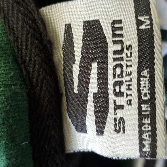 Black and green hoodie.‎ HAWAII..size medium. Very good used condition. - Picture 7 of 8
